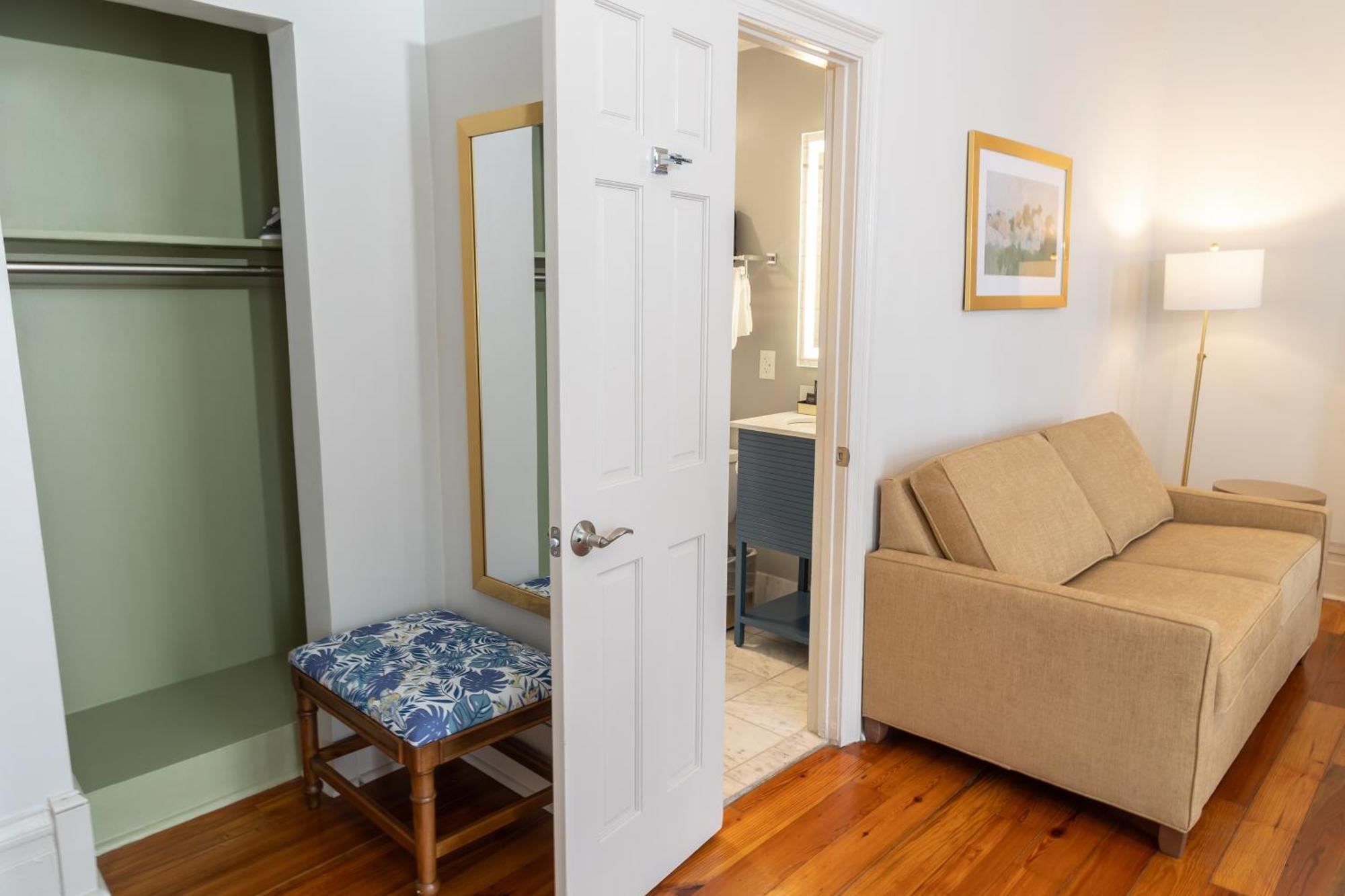 Inn On St. Ann, A French Quarter Guest Houses Property نيو أورلينز المظهر الخارجي الصورة